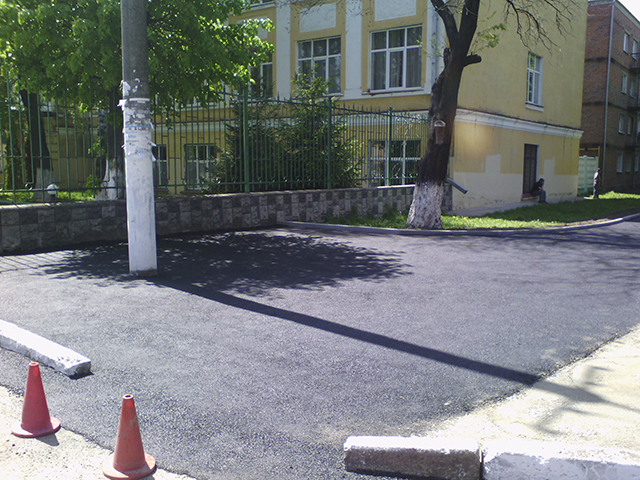 У Вінниці ремонтують тротуари по Келецькій, вулицях Кобилянської та Героїв Крут і провулку Ясному
