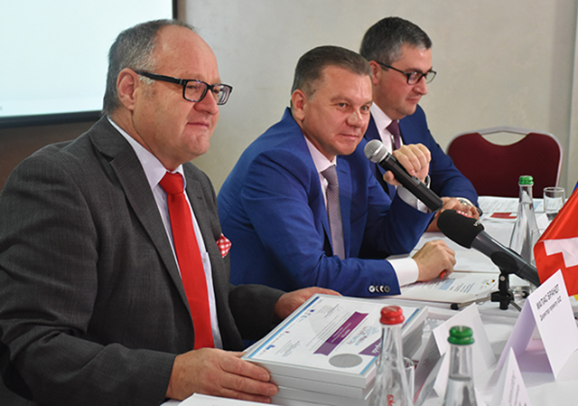 Представники чотирьох міст України у Вінниці діляться досвідом інтегрованого розвитку
