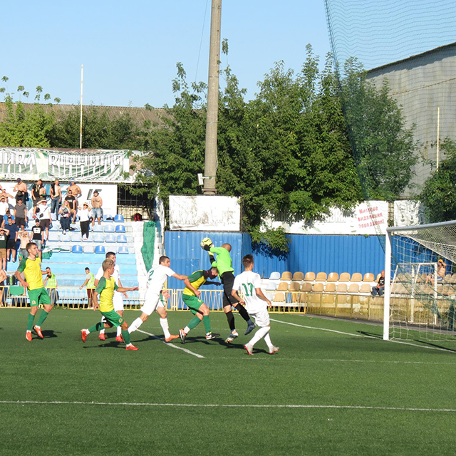В суботу шанувальників футболу запрошують на матч між командами "Нива-В" (Вінниця) та "Скала" (Стрий)