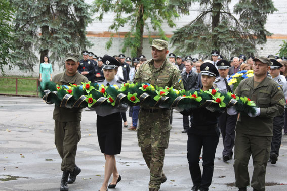 У Вінниці вшанували пам'ять правоохоронців, які загинули під час виконання службових обов'язків