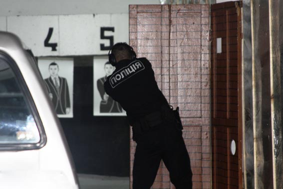 Керівнику нацполіції показали, як у Вінниці готують поліцейських охорони