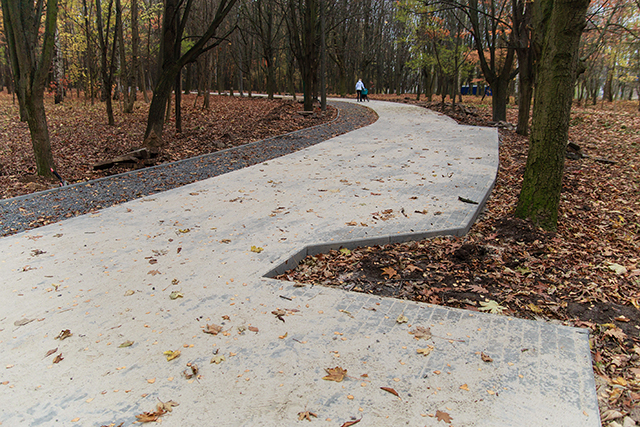 У парку Дружби народів буде нова алея з велодоріжкою, лавками та освітленням