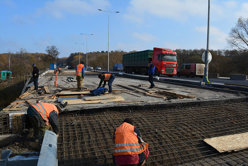 На Вінниччині завершуються ремонтні роботи двох мостів вартістю понад 15 млн. грн