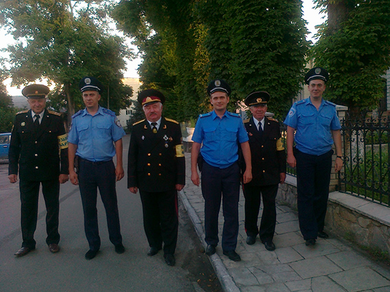 Могилів-Подільські правоохоронці охоронятимуть правопорядок спільно із "Козацькою вартою"