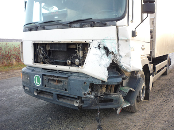 У Жмеринському районі внаслідок зіткнення з вантажівкою загинув водій «Ниви»