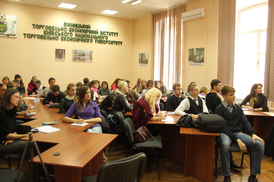 На Вінниччині відновили проведення Обласного студентського дебатного турніру, підтримавши ініціативу молодіжного активу області