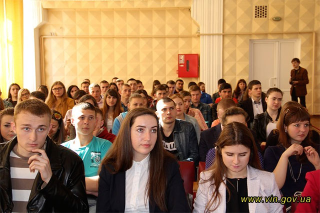 Валерій Коровій провів лекцію для студентів ДонНУ