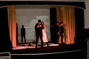 Вірші Сергія Жадана оживляє на сцені вінницькій молодіжний театр «БУ!»