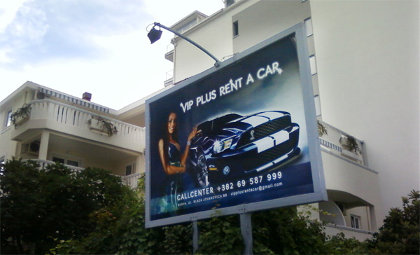"Міс Вінниця-2011" не знала, що рекламує у Чорногорії машини