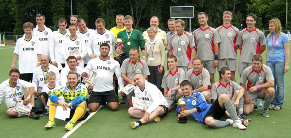 Міжнародної збірна команда байкерів зіграла у футбол з працівниками Вінницького міськвиконкому