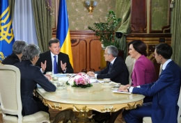 Президент дав інтерв’ю журналістам українських телеканалів