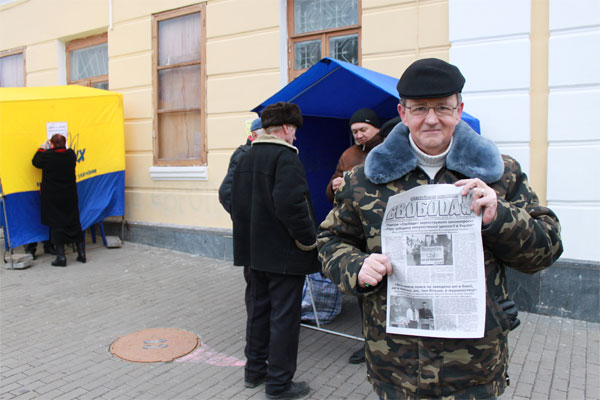політики захоплюють Євромайдан у Вінниці