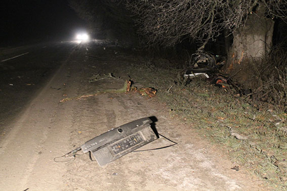 На Вінниччині автомобіль Opel Vectra з\'їхав у кювет: загинули двоє людей