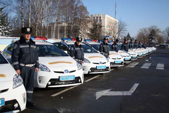 Вінницькі ДАІшники отримали ще 20 нових сучасних автомобіля «Тойота Пріус»