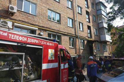 В центрі Вінниці горіла квартира у п'ятиповерхівці В центрі Вінниці горіла квартира у п'ятиповерхівці
