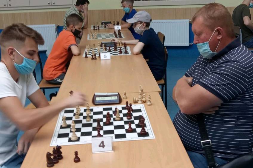 У Вінниці поновилися шахові змагання «вживу»