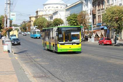 Чому деякі вінничани отримували повідомлення про списання коштів з банківських карток по кілька разів