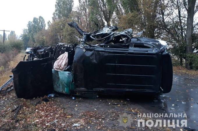 Смертельна ДТП: в Калинівському районі перекинувся позашляховик