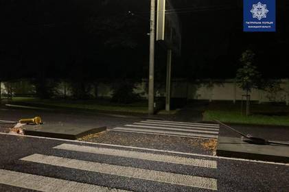 На Гніванському шосе водій на підпитку "вилетів" на острівець безпеки На Гніванському шосе водій на підпитку "вилетів" на острівець безпеки