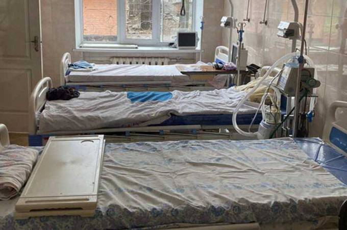 У вінницьких лікарнях закінчуються місця для хворих на COVID-19: Мер Вінниці пропонує ОДА розгортати ліжка в обласних установах  
