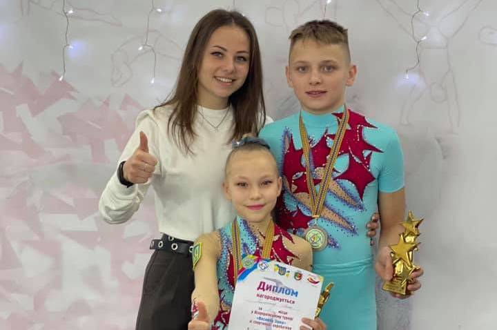 Вінничани стали медалістами Всеукраїнського турніру зі спортивної акробатики
