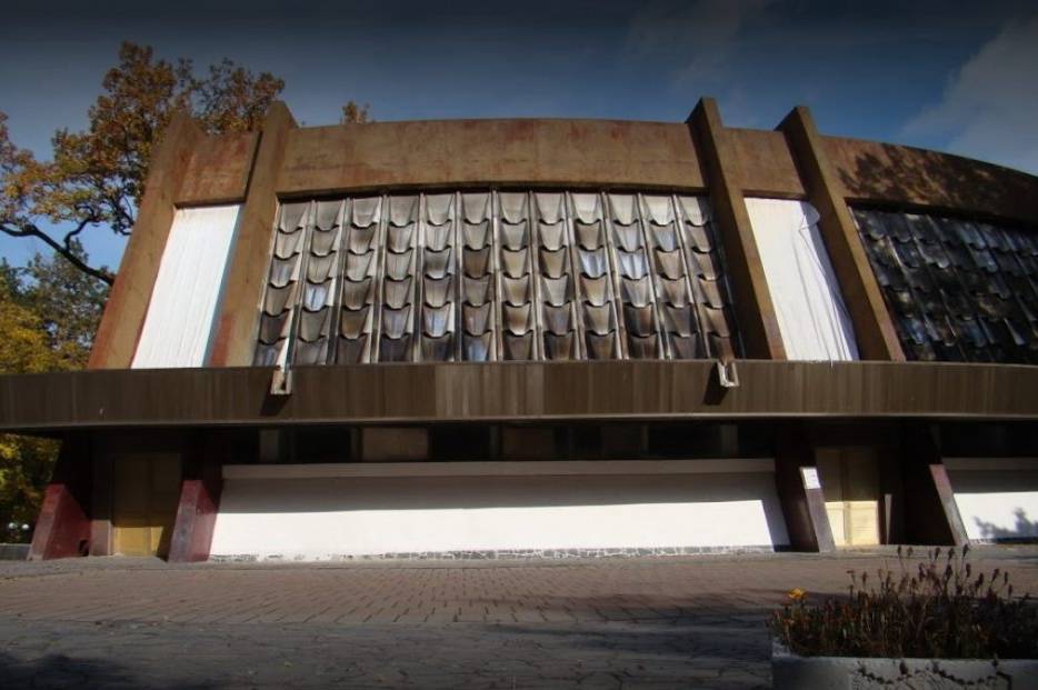 Вінничанин створив петицію на про відновлення концертного залу “Райдуга” 

