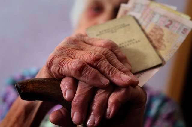 Понад 100 тисяч гривень “заробила” у Вінниці злочинна група, обманюючи пенсіонерів  

