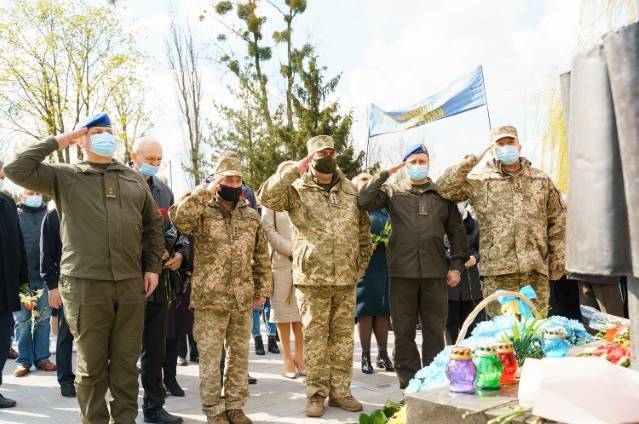 Вінничани вшанували пам’ять жертв Чорнобильскої трагедії. ФОТОРЕПОРТАЖ 

