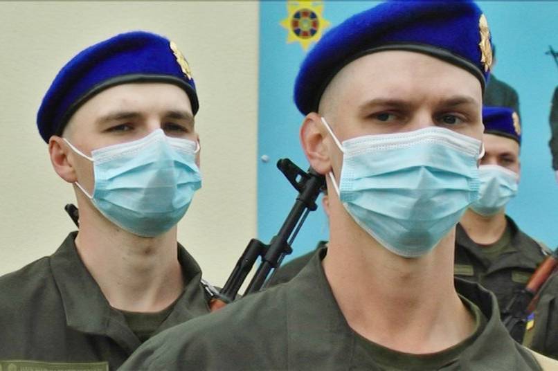 Військовослужбовці зі всієї України склали присягу у віннницькій частині