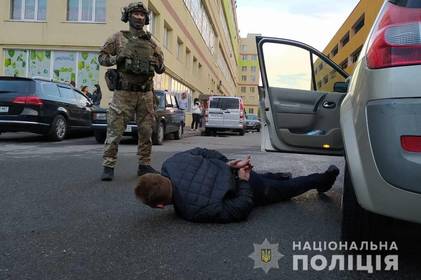 Вінницькі поліцейські затримали зловмисників, які завдали мільйонні збитки фермерам з різних регіонів.  
