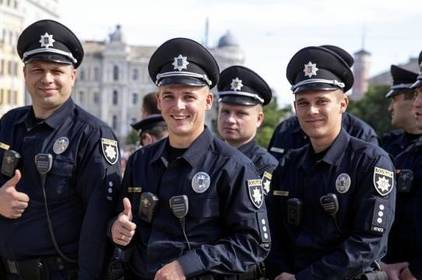 У Вінниці оголосили конкурс для кандидатів до лав поіції. Які зарплати пропонують? 

