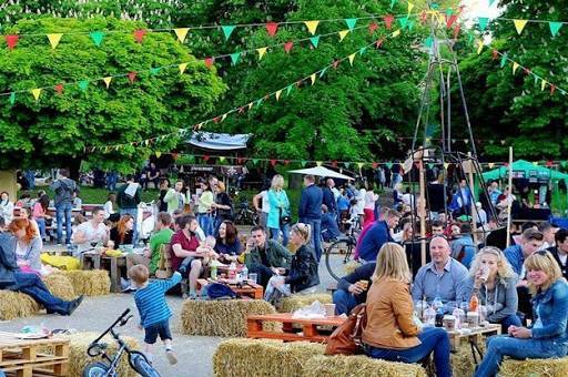 Streetfood, дискотека та розіграш приємних призів: яка програма чекає вінничан на День молоді 

