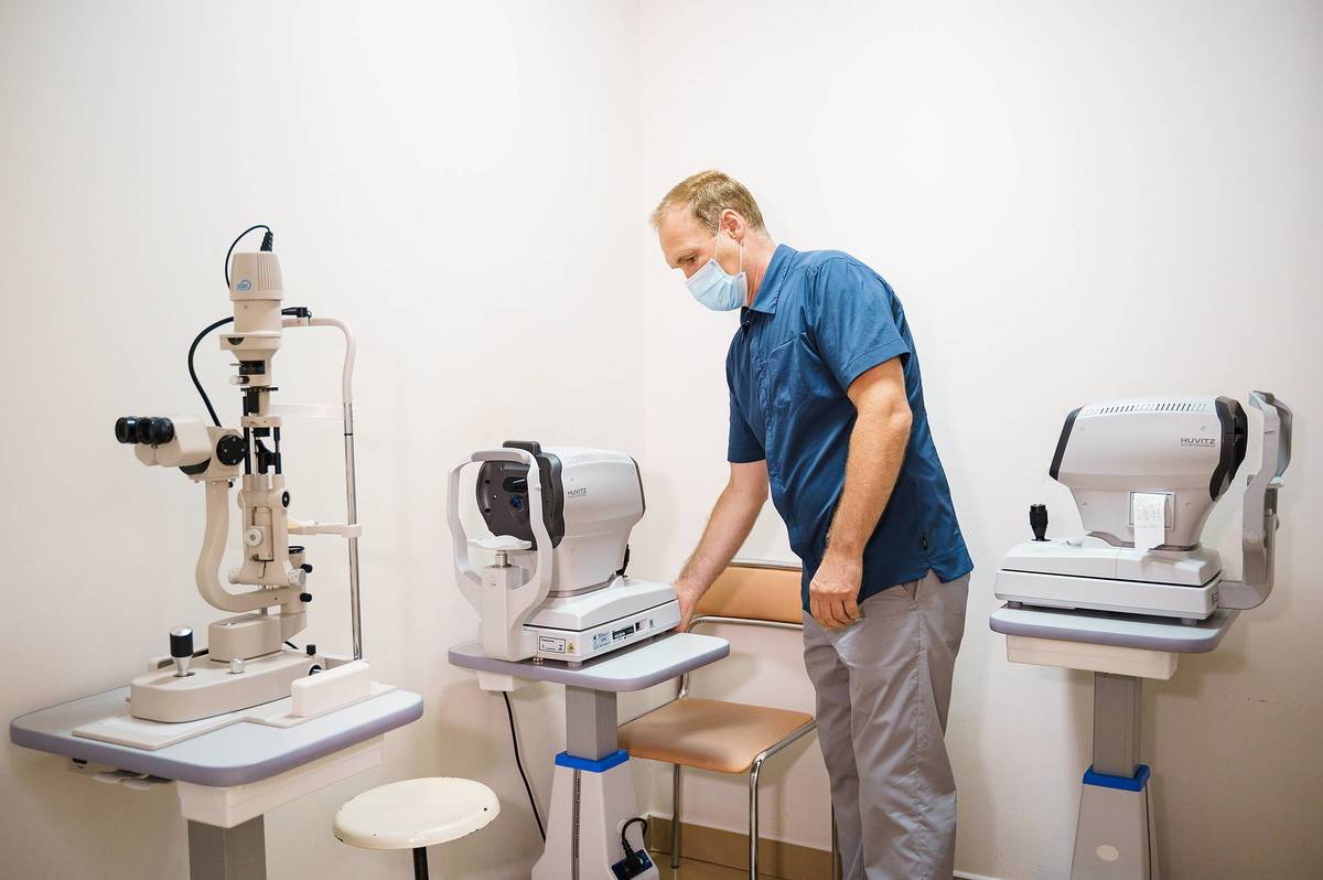 Вінницька міська рада оновила обладнання для офтальмологічного кабінету першої лікарні  

