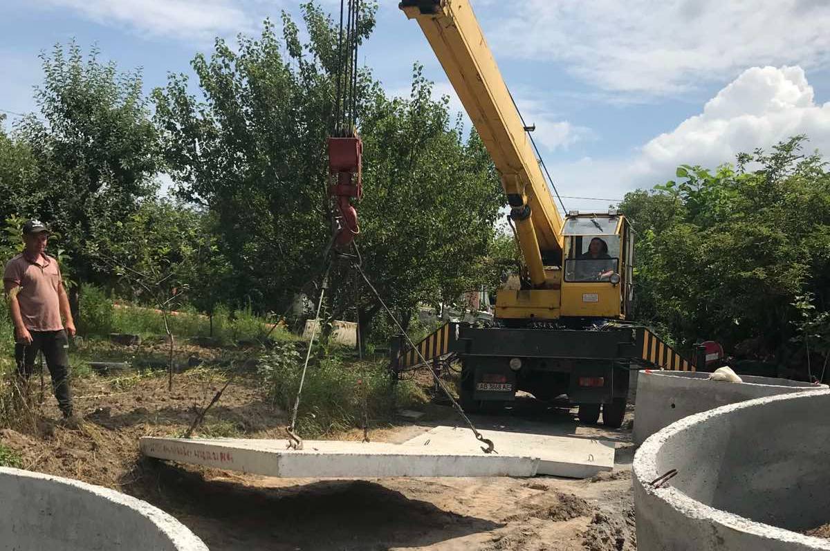 На вулиці Юрія Смирнова завершують будівництво каналізаційної системи 

