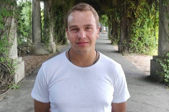 Били палицями, кулаками й ногами - у Польщі забили до смерті хлопця з Вінниччини Били палицями, кулаками й ногами - у Польщі забили до смерті хлопця з Вінниччини