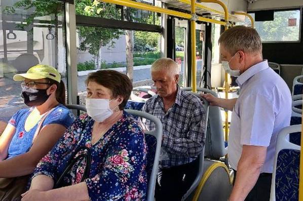 Вінничанин просить посилити карантині заходи у громадському транспорті міста