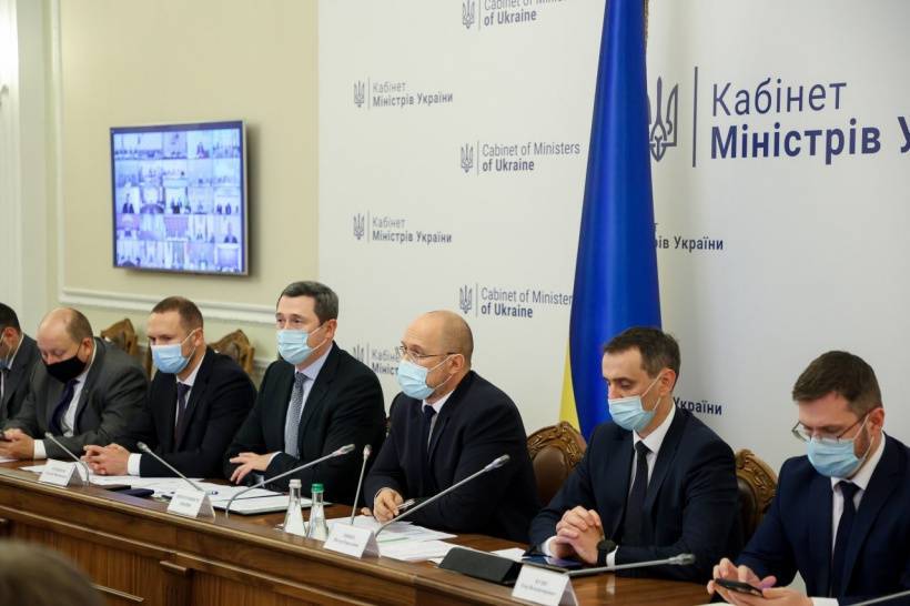 Україна знову в “жовтій” зоні епідемічної небезпеки 