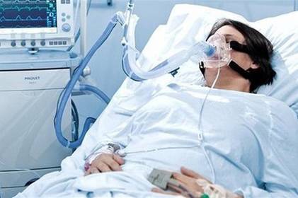 Майже всі “кисневі” місця в лікарнях заповнені невакцинованими хворими
Майже всі “кисневі” місця в лікарнях заповнені невакцинованими хворими