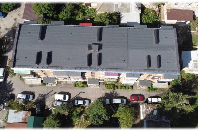 У Вінниці триває ремонт покрівель багатоповерхівок