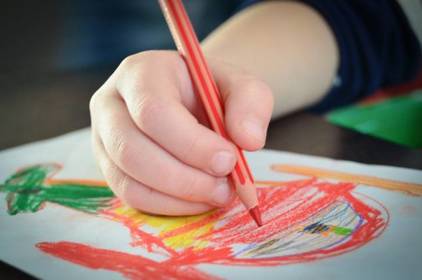 В архіві знайшли дитячі малюнки часів Другої світової