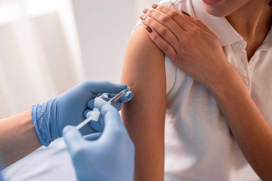 Етична рада Німеччини заявила, що підтримує обов’язкову вакцинацію 