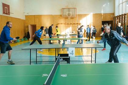 Вчителі вінницьких шкіл взяли участь у тенісному турнірі