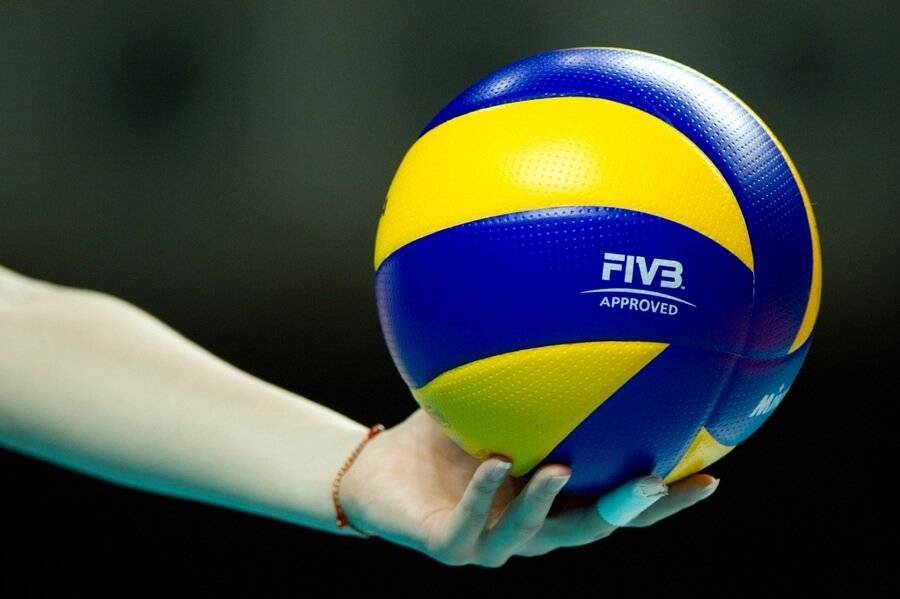 За звання чемпіона Вінниці з жіночого волейболу змагаються шість команд
