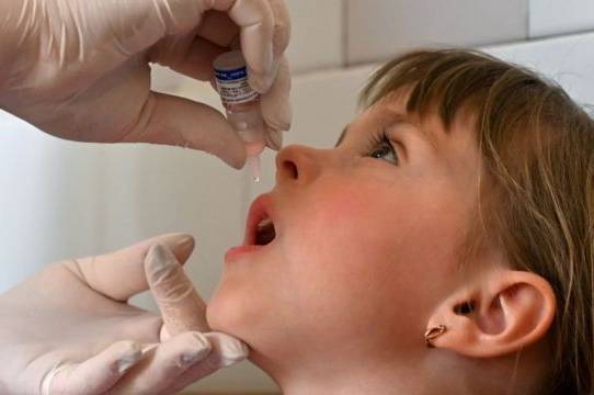 Вінничан закликають щепити дітей від поліомієліту