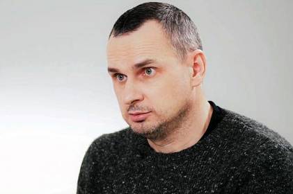 Сьогодні Олег Сенцов презентуватиме вінничанам новий фільм “Носоріг” 
 
