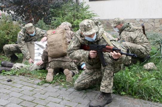 Міністерство оборони України закликало українців в окупації чинити тотальний народний спротив