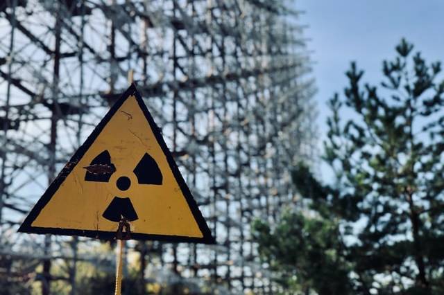 Чорнобильська АЕС повністю знеструмлена через дії військ РФ