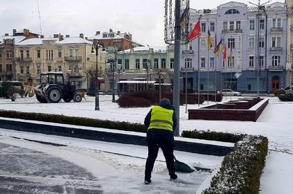 Вінницю з 5 години ранку прибирали від снігу