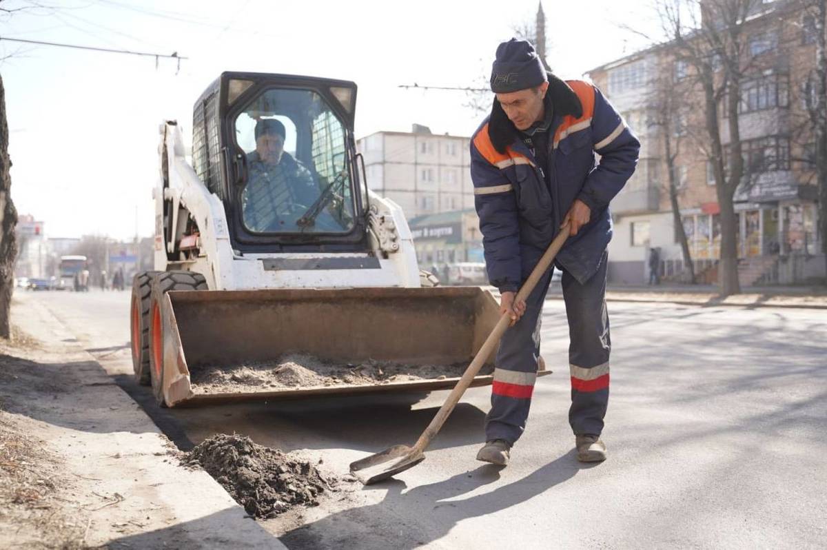 У Вінниці розпочали міжсезонне прибирання вулиць