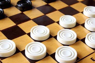 Для маленьких вінничанів проводять онлайн-турніри з шахів і шашок
